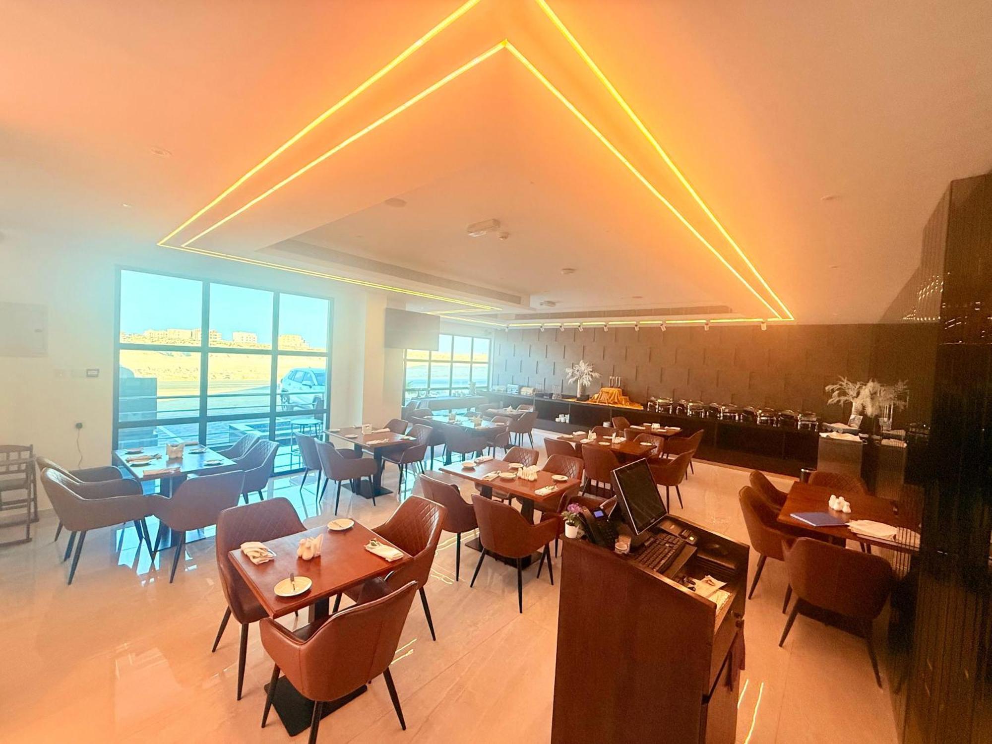 Duqm Express Hotel Exterior photo
